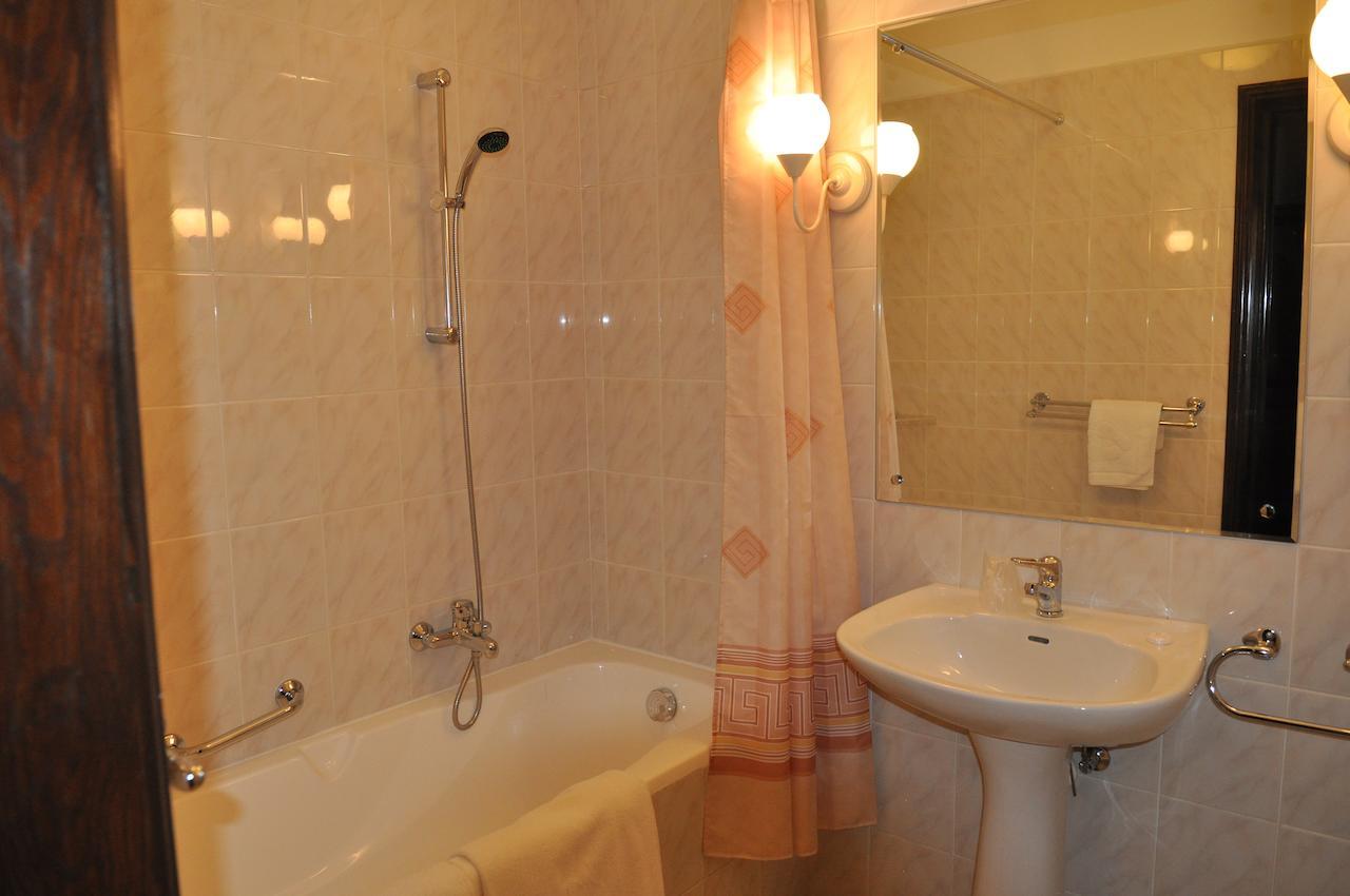 Hotel "Zajazd Napoleonski" ワルシャワ 部屋 写真